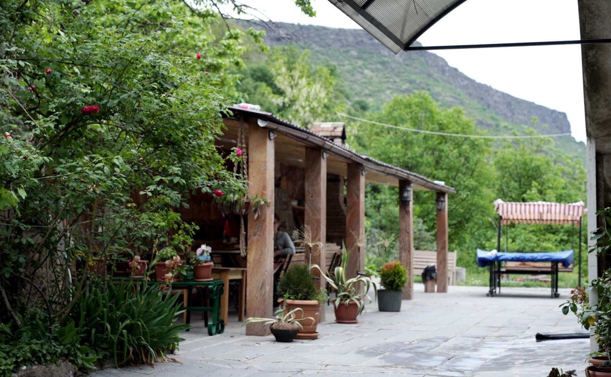Iris B&B In Debed Canyon Алаверди Екстериор снимка